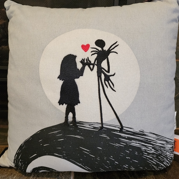 Jack Skellington and Sally Pillow Nightmare Before Christmas  Halloween Decor - Picture 1 of 6